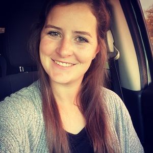 Meet your Posher, Casey